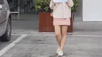 死飞车小姐姐,街头时尚新宠，速度与激情的完美结合